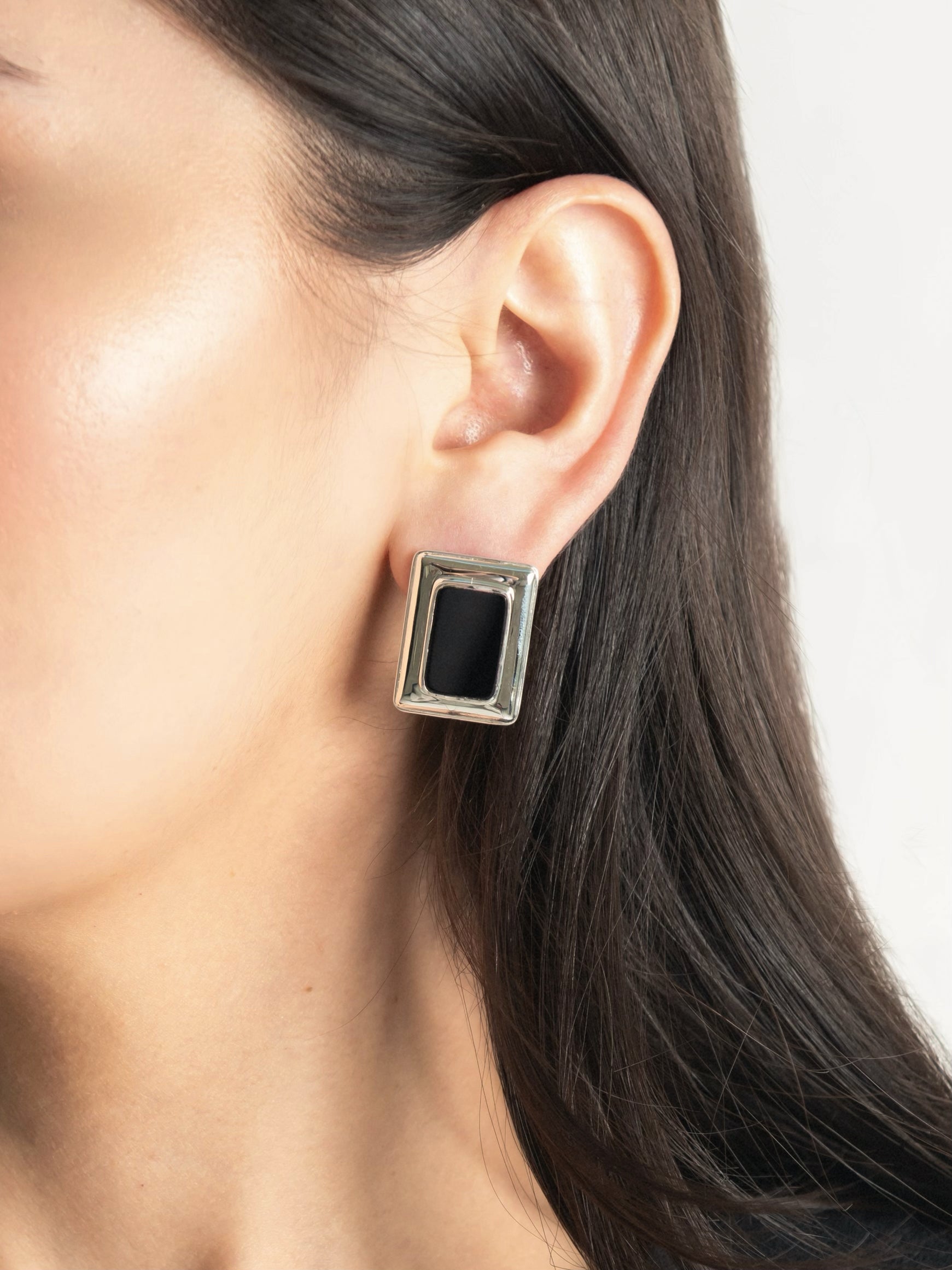【charlottechesnais】Petit Helix Earrings 18カラット boucles-d-oreilles-helix-